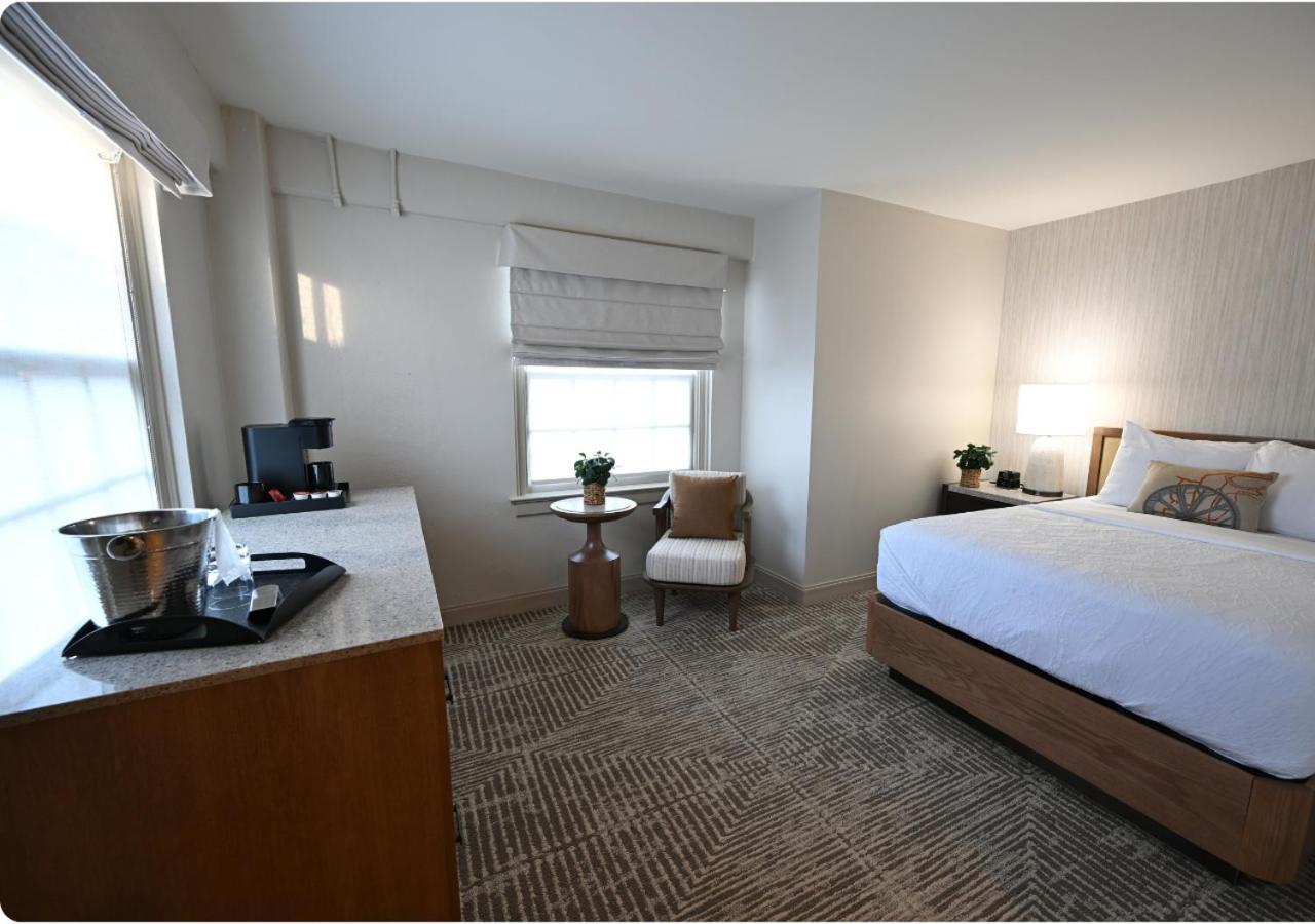 Spring Mill Hotel Mitchell